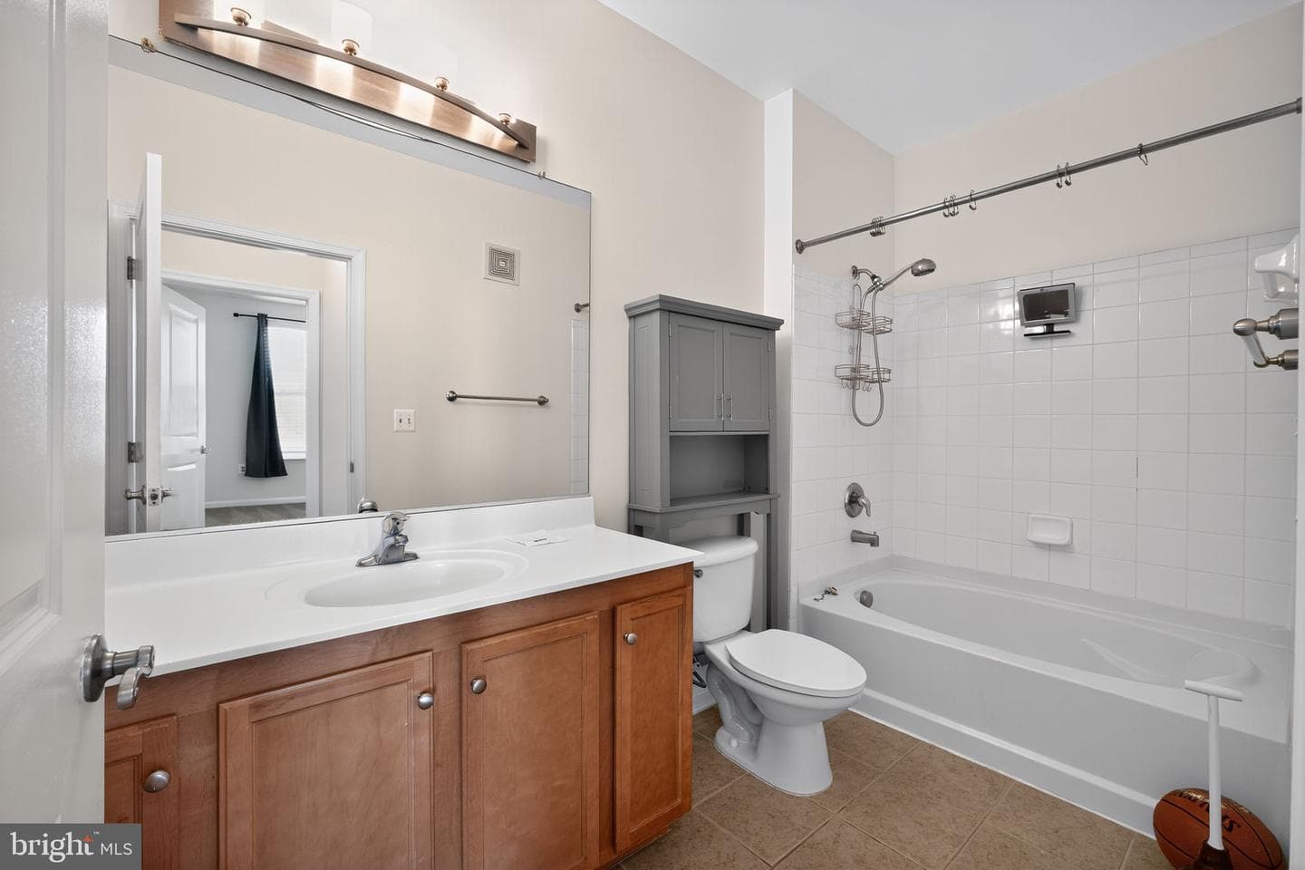 2655 Prosperity Avenue #251 photo 13