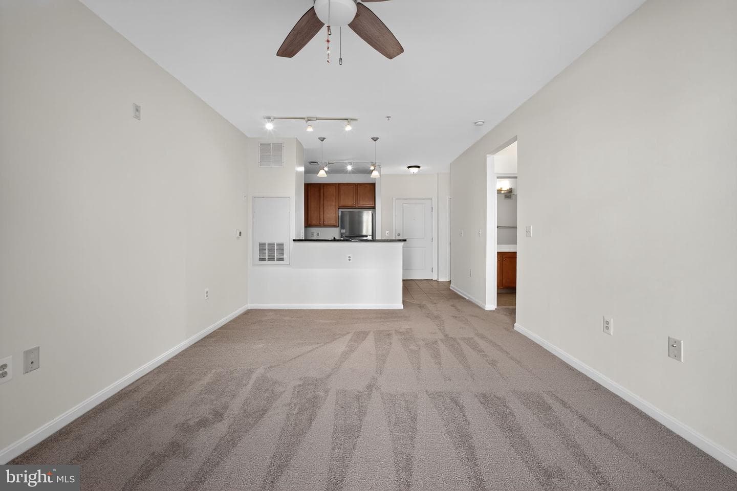 2655 Prosperity Avenue #251 photo 24