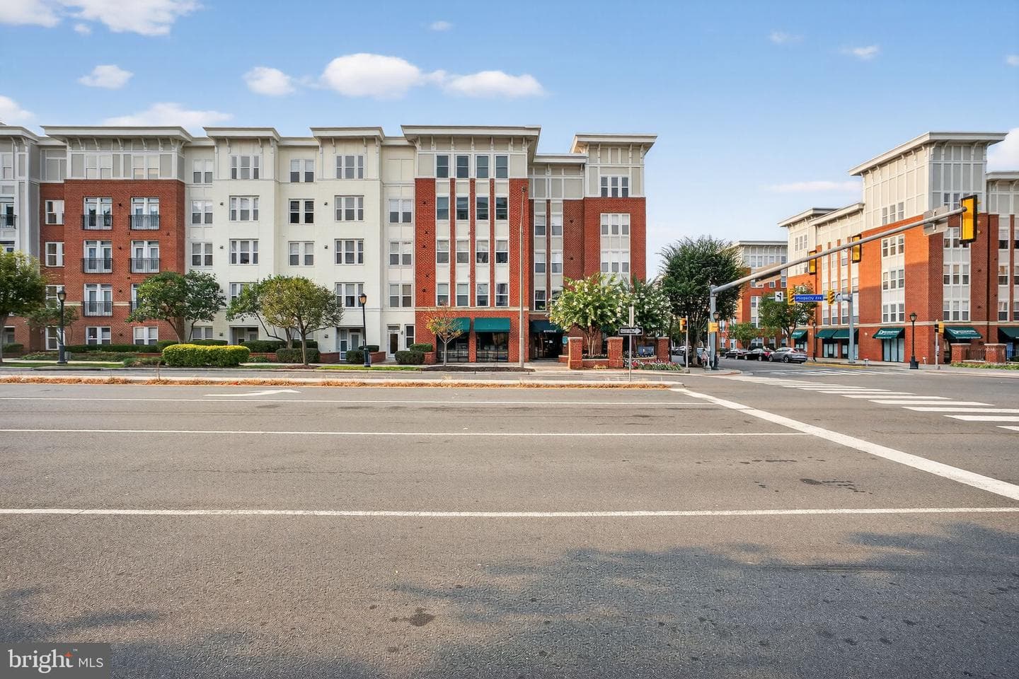2655 Prosperity Avenue #251 photo 30