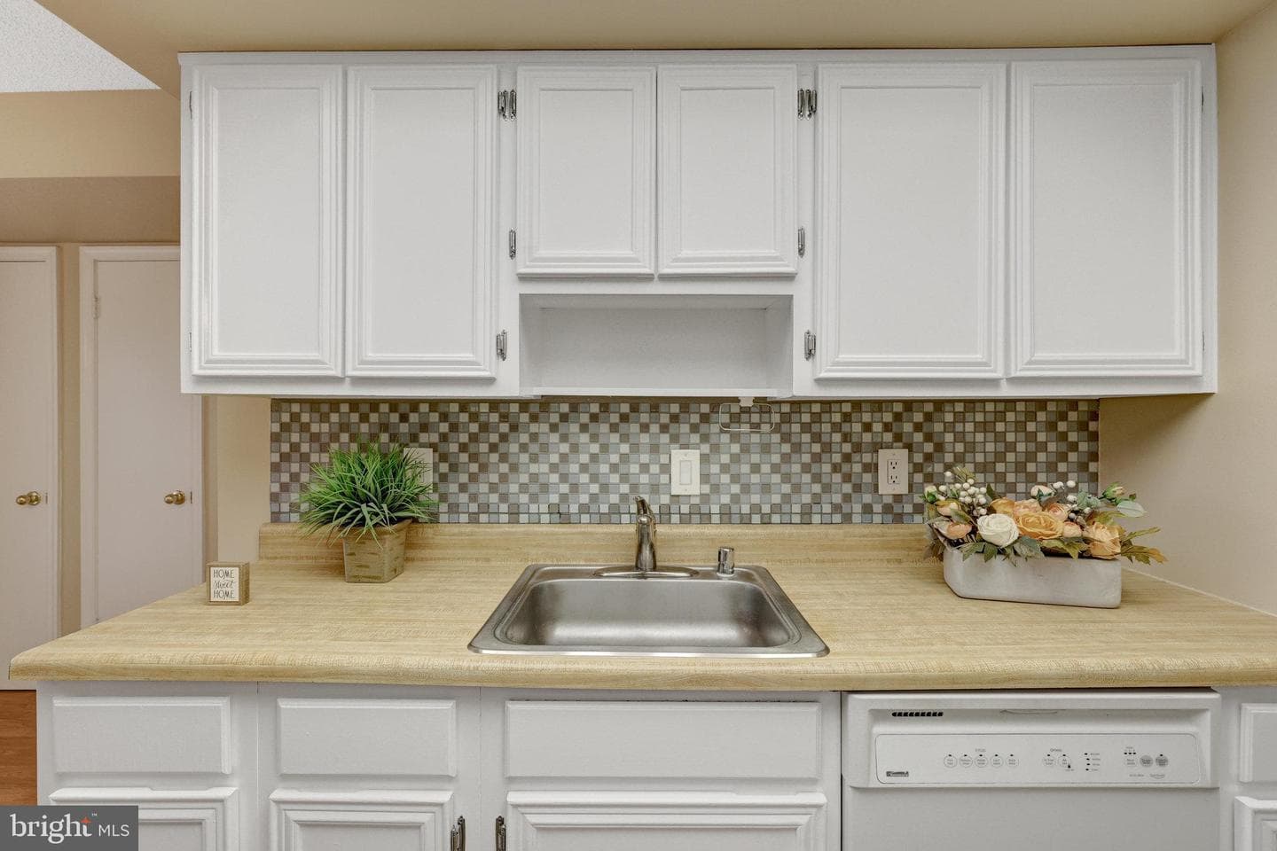 10208 Bushman Drive #422 photo 10
