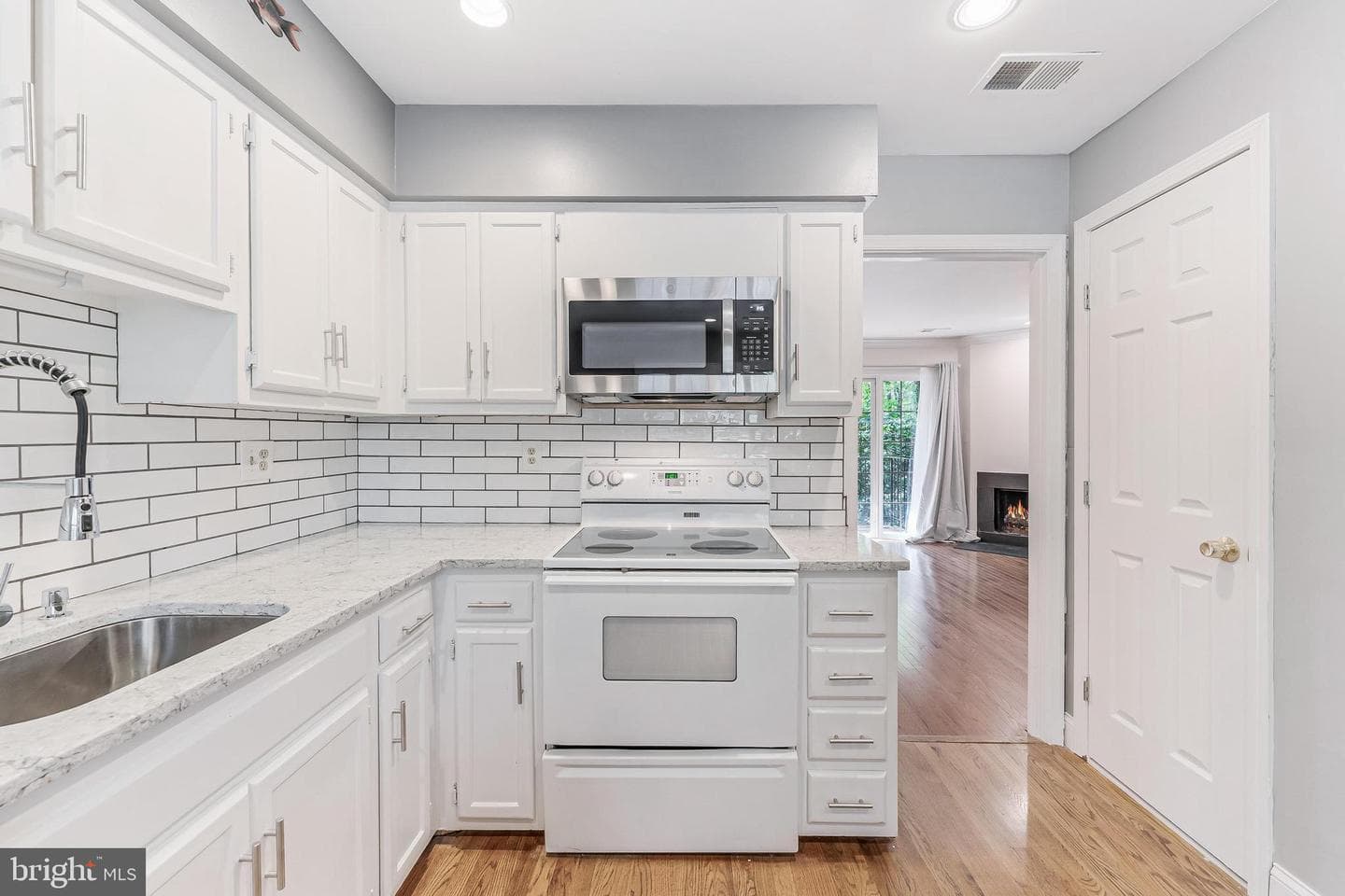 2022 Headlands Circle photo 13