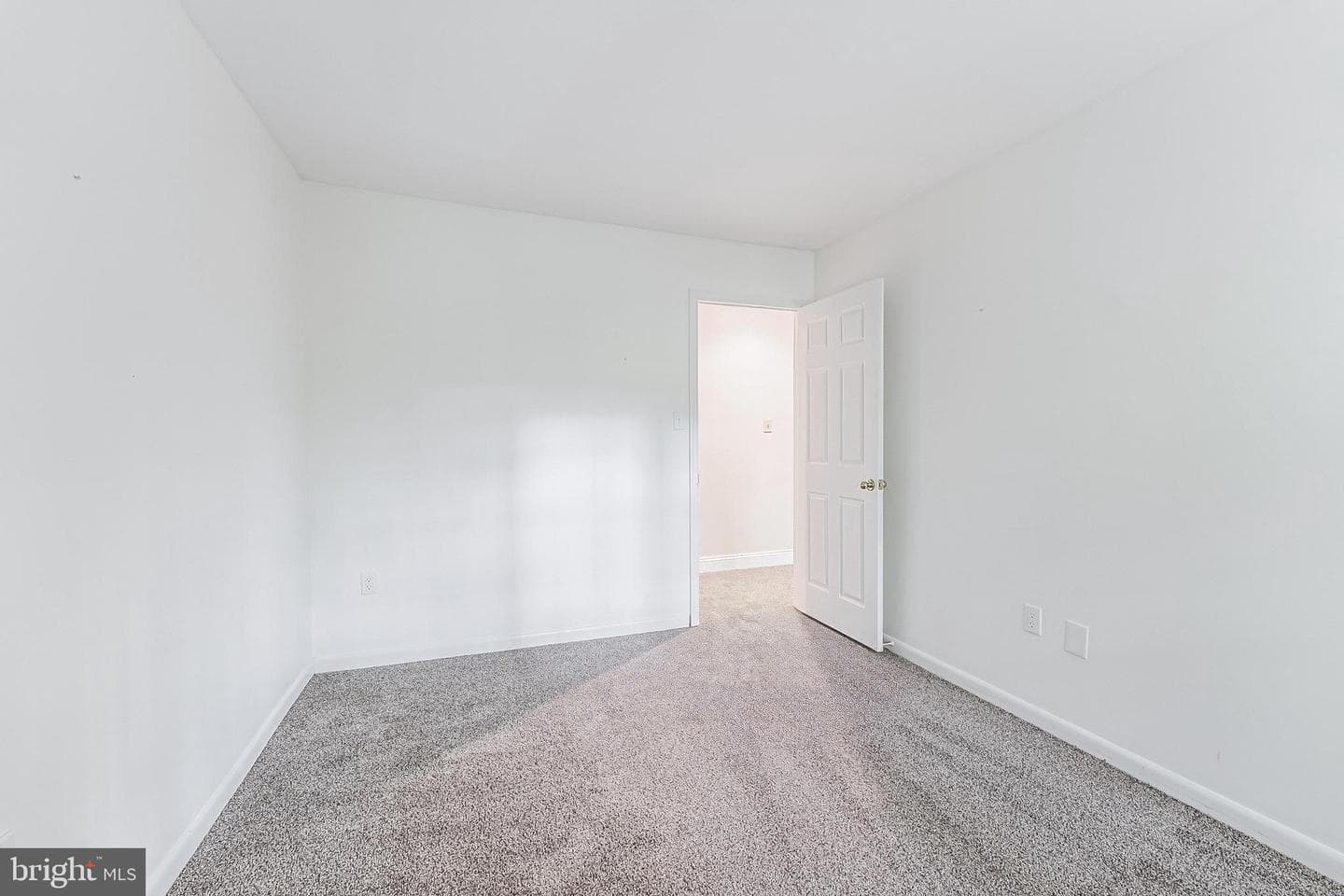 2022 Headlands Circle photo 27