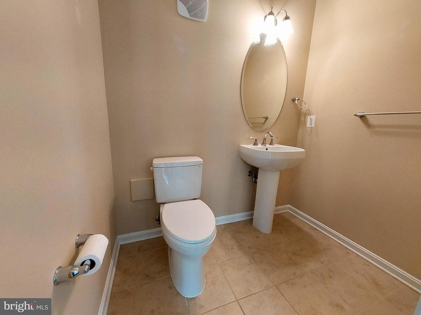 7025 Huntley Run Place photo 12