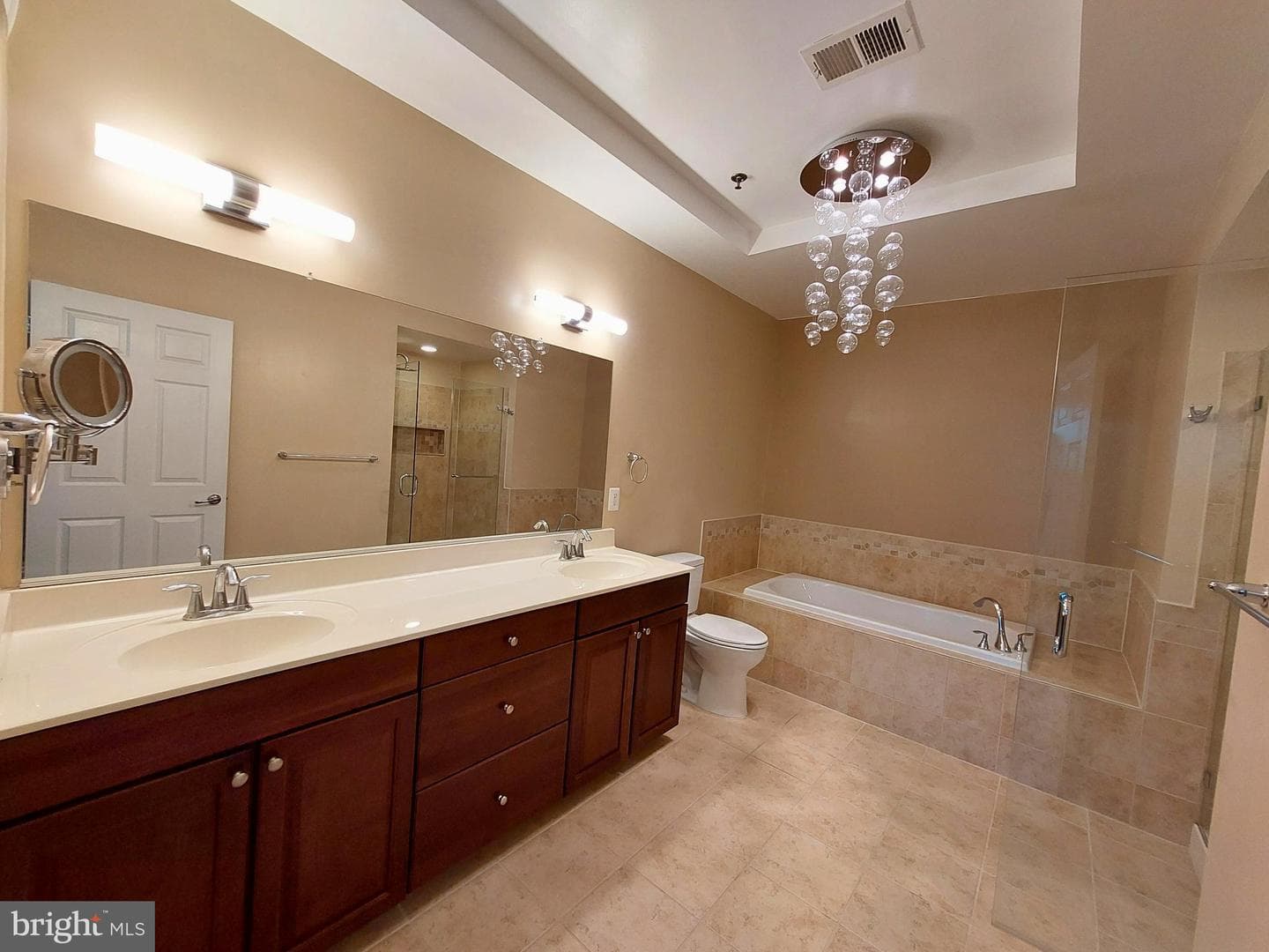 7025 Huntley Run Place photo 19