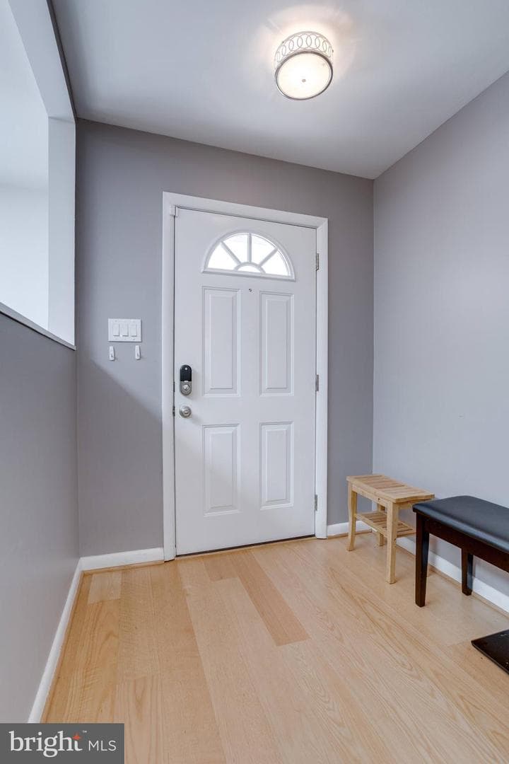 7918 Hatteras Lane photo 7