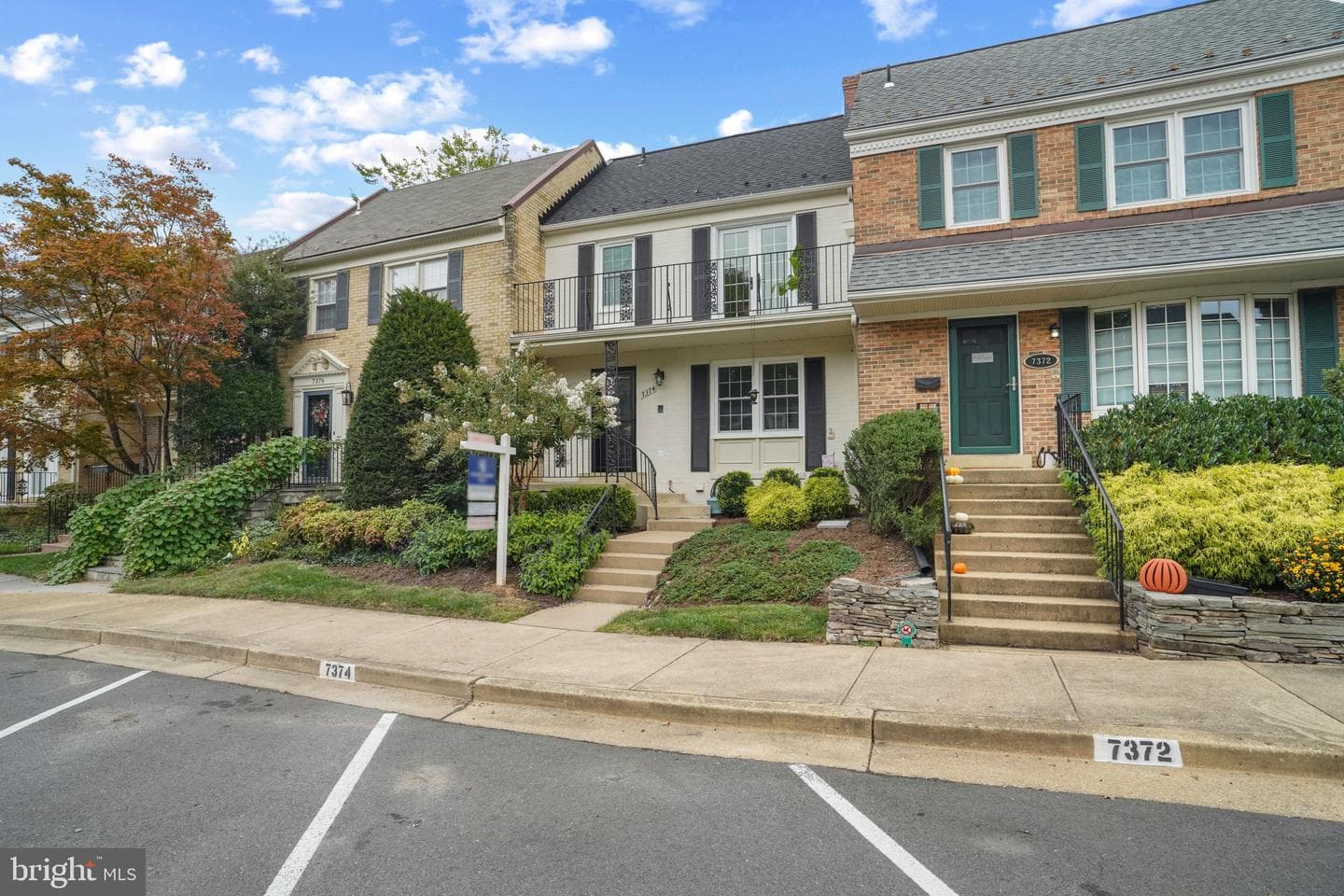 7374 Montcalm Drive photo 2