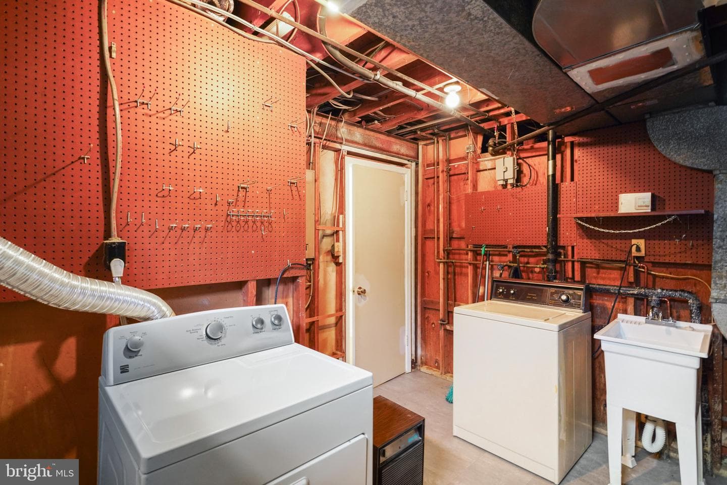 7374 Montcalm Drive photo 30