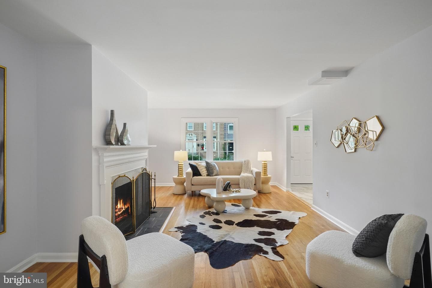 7374 Montcalm Drive photo 5