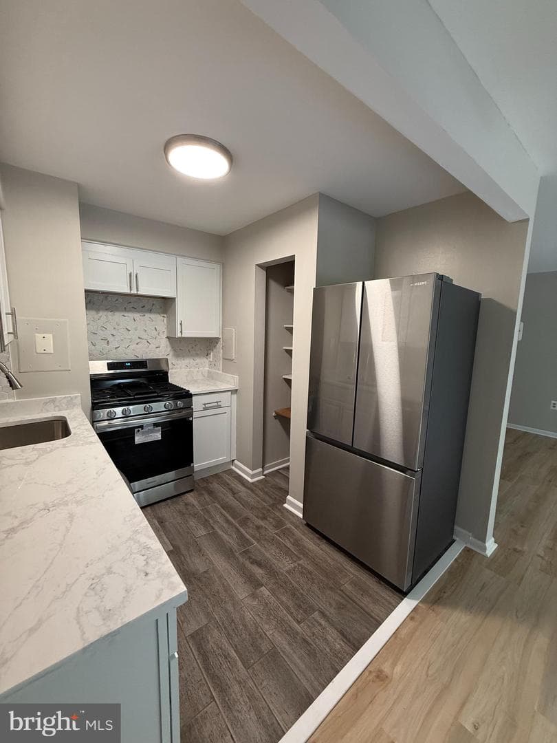 4360 Ivymount Court #28 photo 7