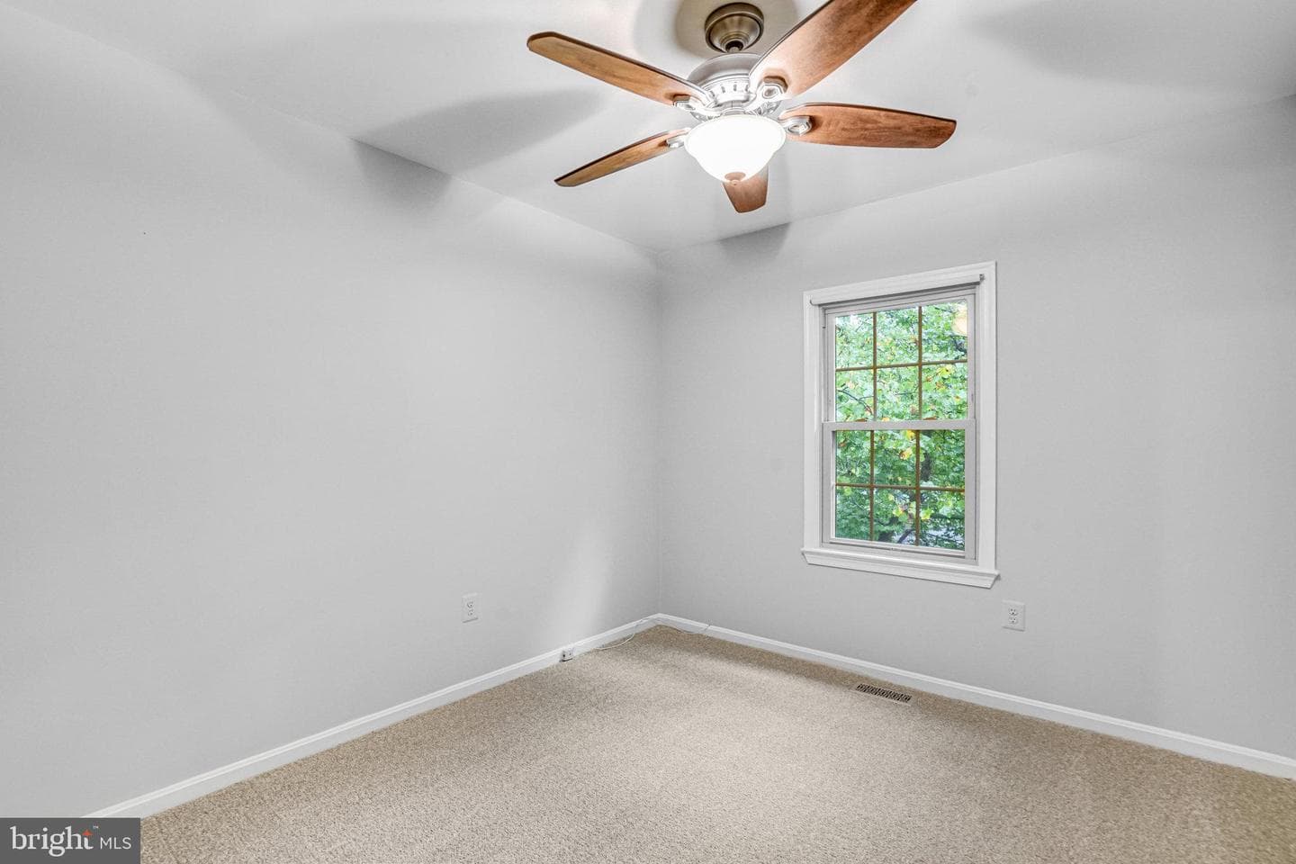 7825 Butterfield Lane photo 33