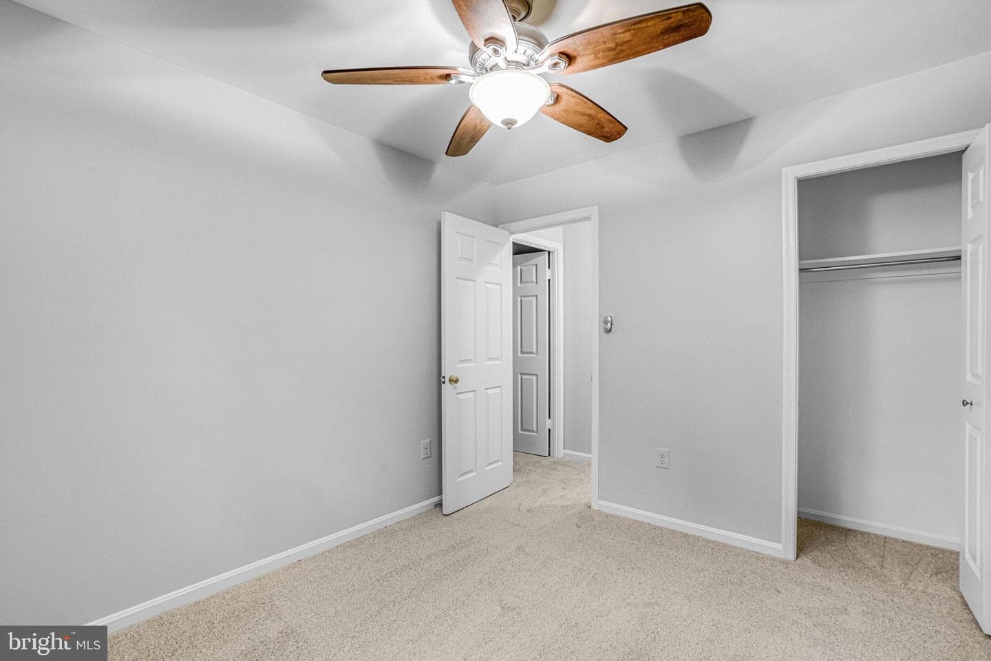 7825 Butterfield Lane photo 34
