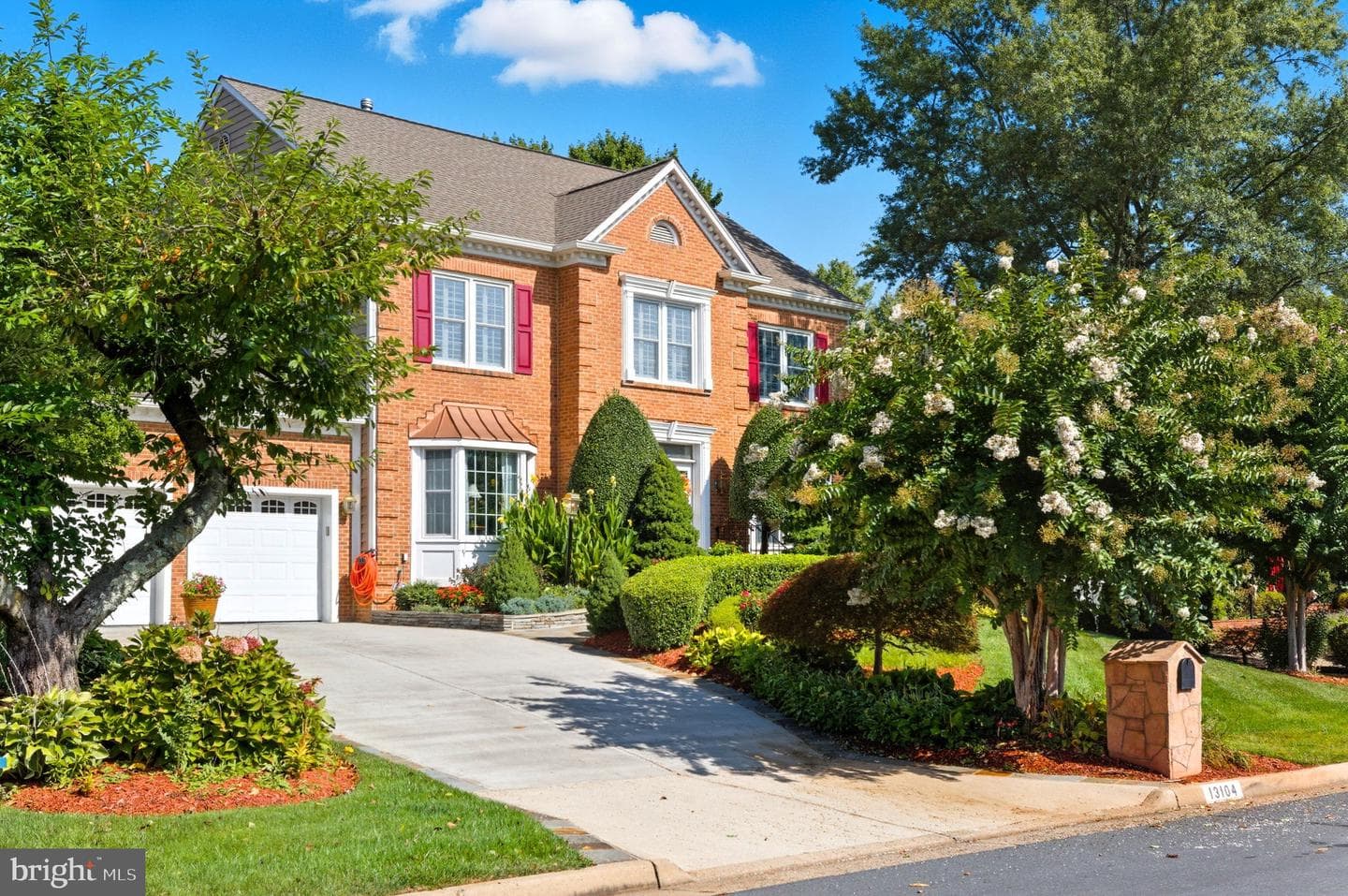 13104 Meadow Hall photo 51