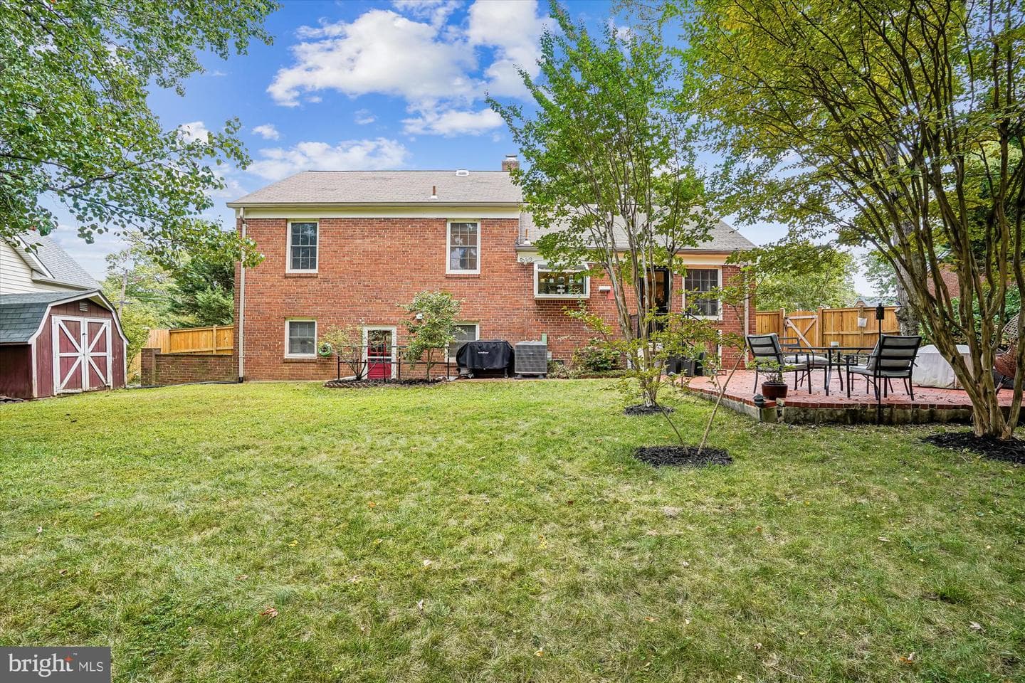 6108 Dorchester Street photo 20