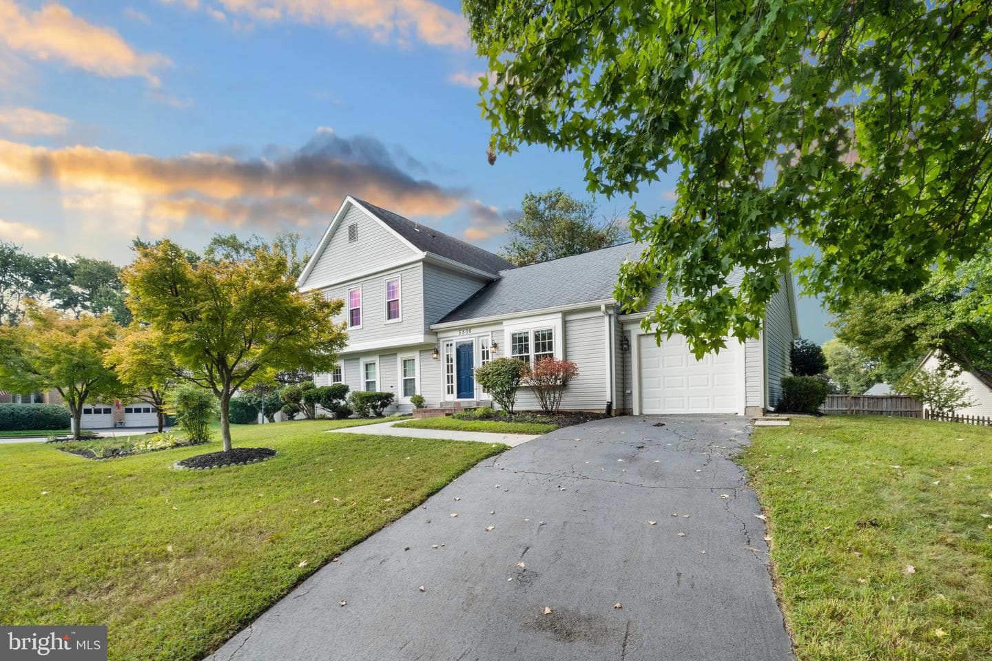 5506 Great Tree Court photo 4
