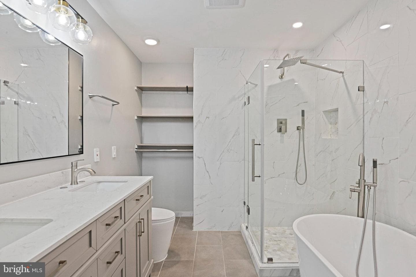 7020 Falls Reach Drive #7020 photo 20