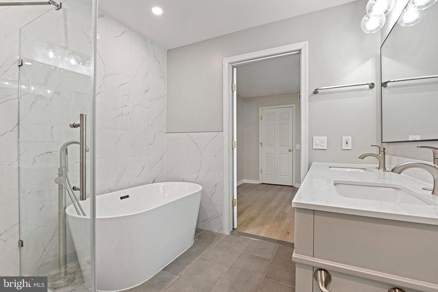 7020 Falls Reach Drive #7020 photo 22