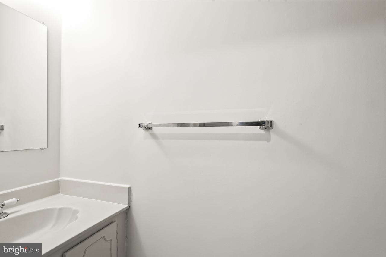 312 Holly Court photo 3