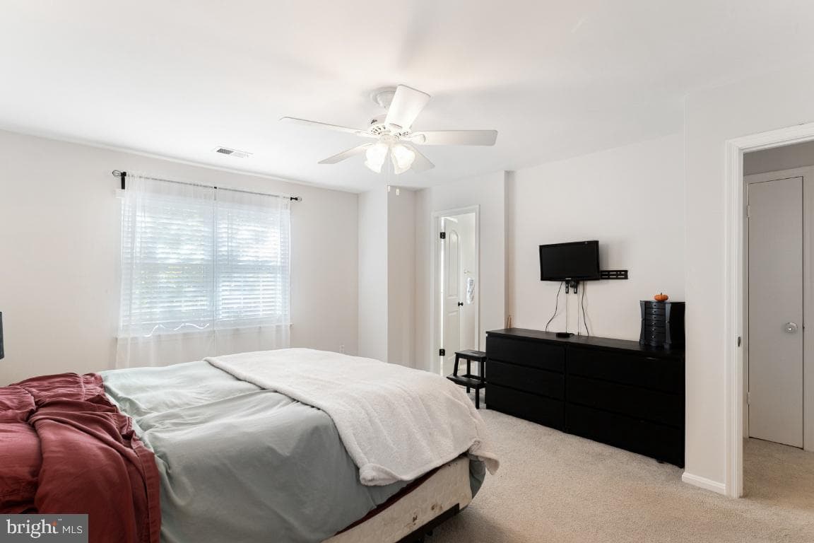 5715 Lawsons Hill Court photo 24