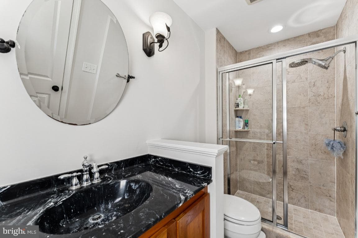 5715 Lawsons Hill Court photo 26