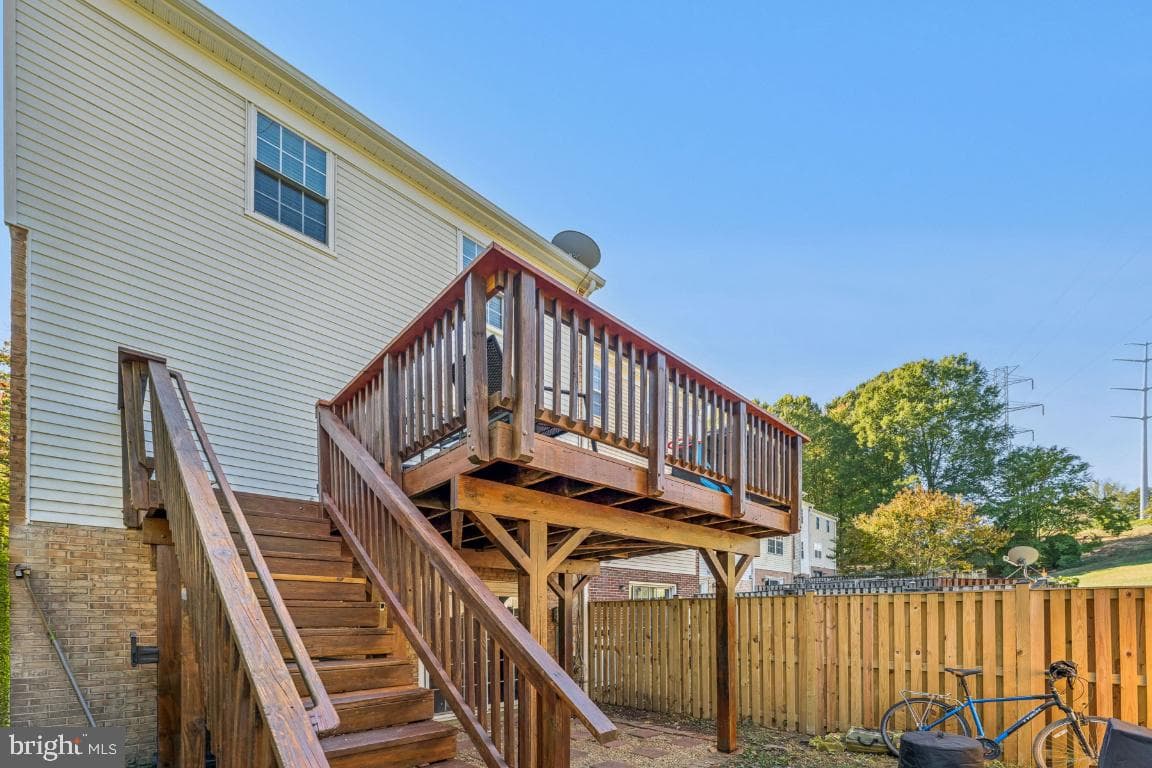 5715 Lawsons Hill Court photo 34