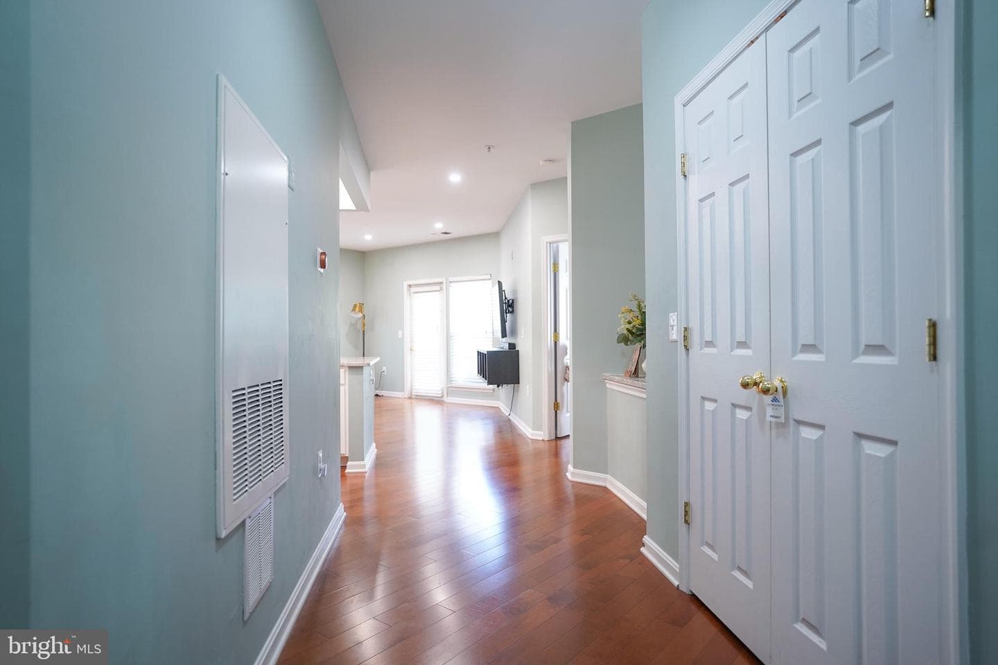 2921 Deer Hollow Way #214 photo 6
