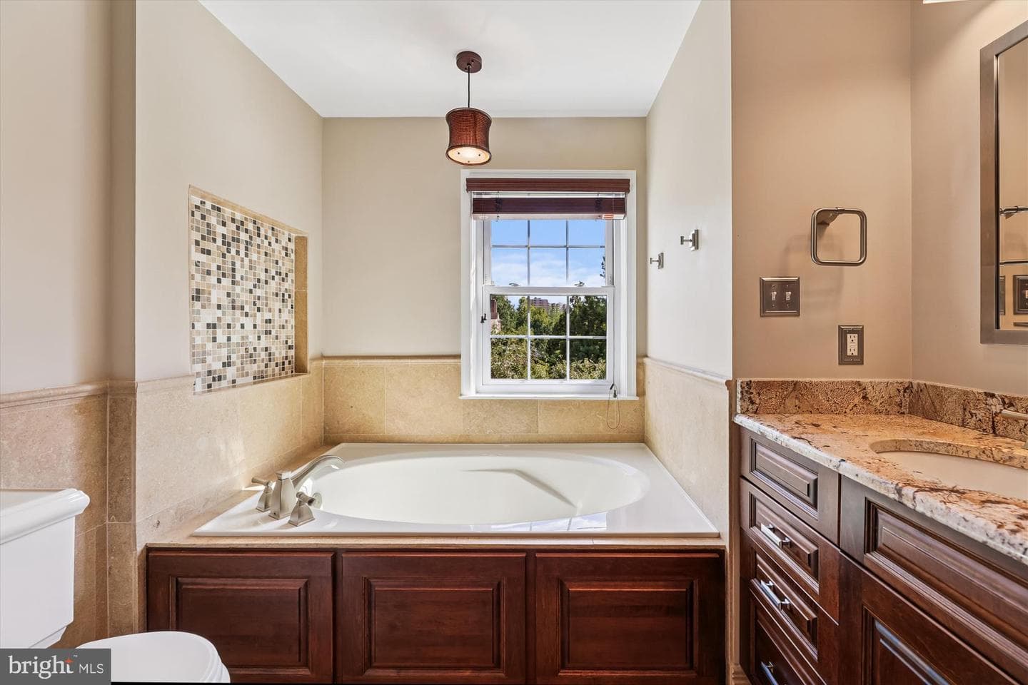6309 Manchester Way photo 35