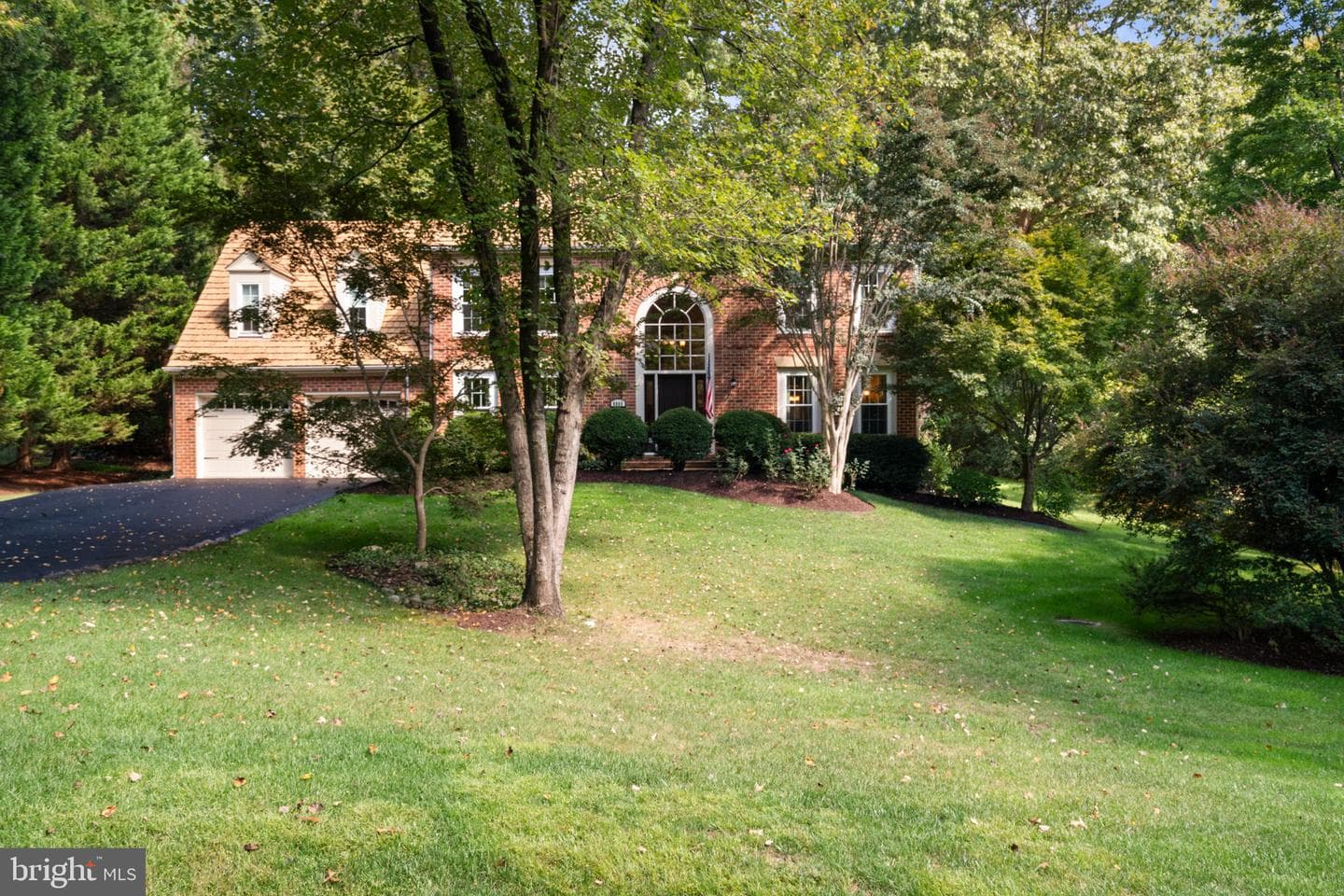 6805 Old Stone Fence Road photo 3