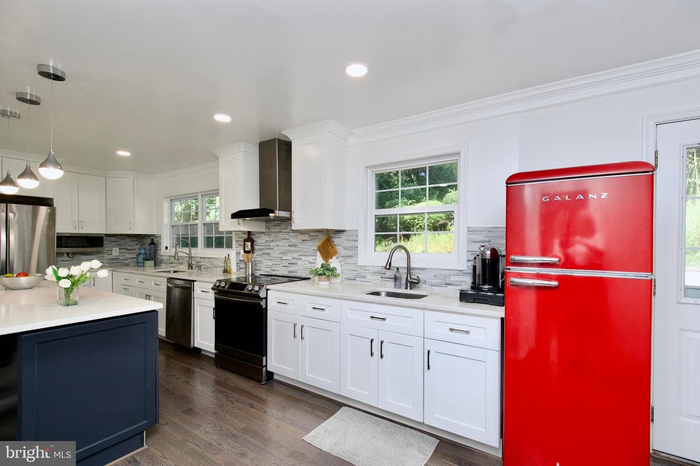 4522 Pickett Road photo 11