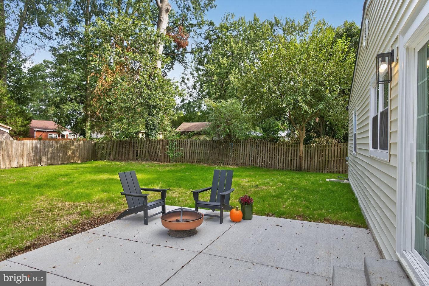 7911 Martha Washington Street photo 25