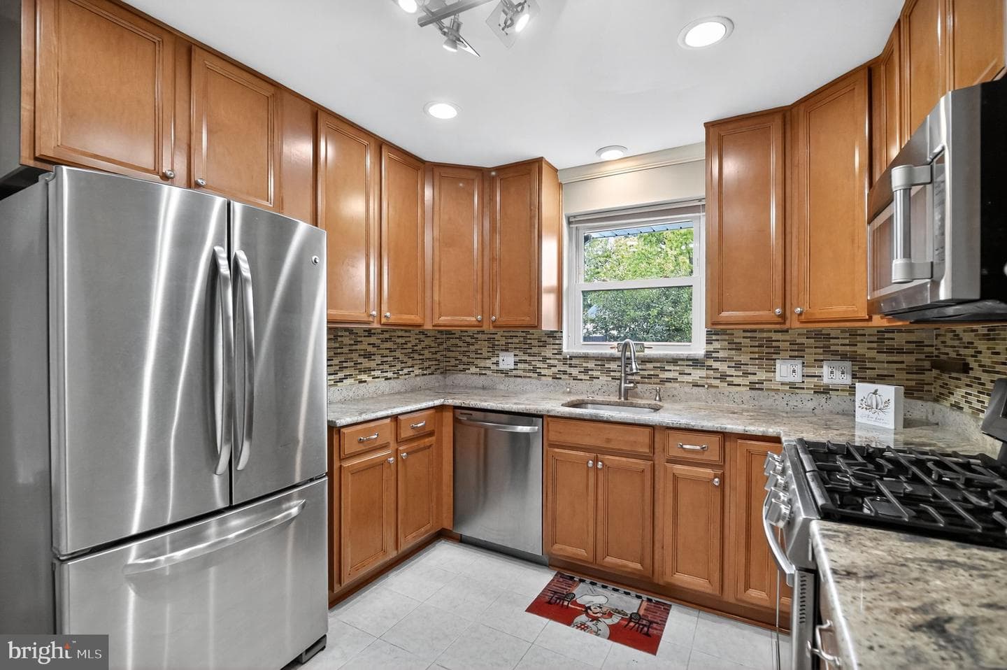 7403 Charlotte Street photo 14