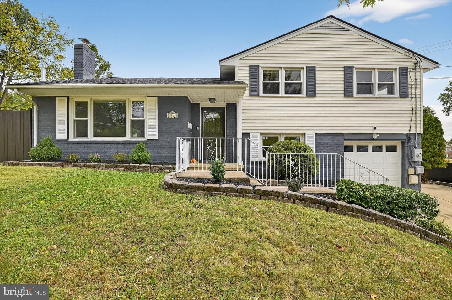7403 Charlotte Street photo 3