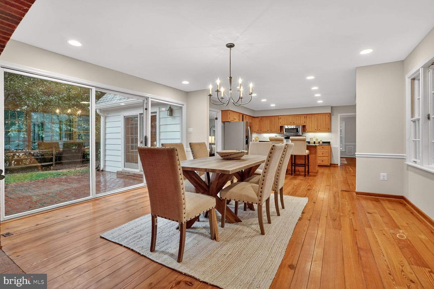 1011 Harriman Street photo 22