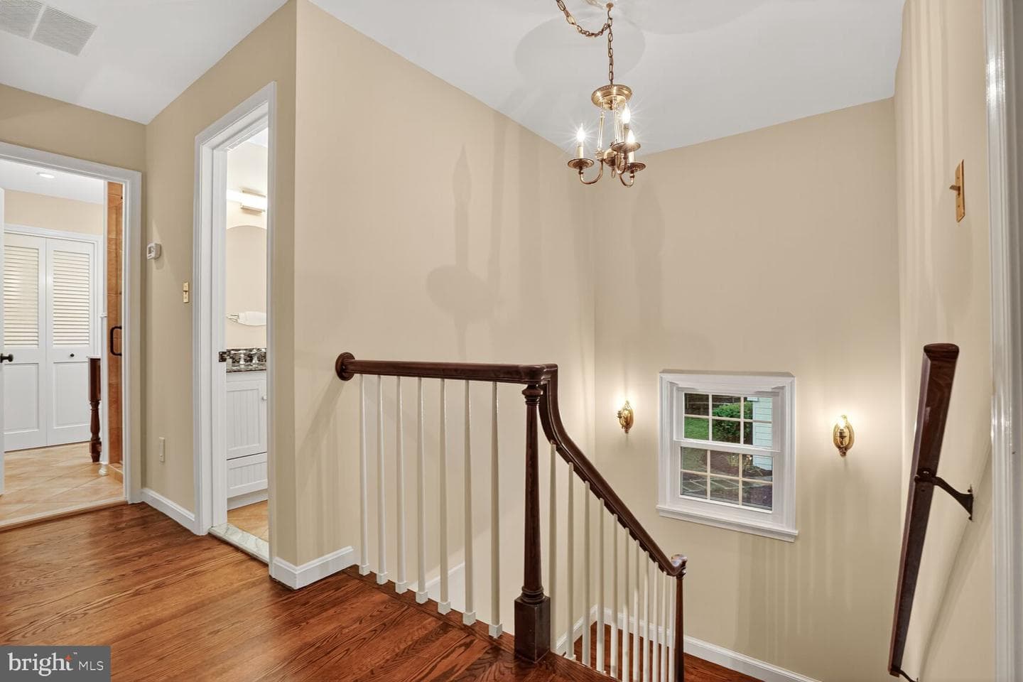 1011 Harriman Street photo 32