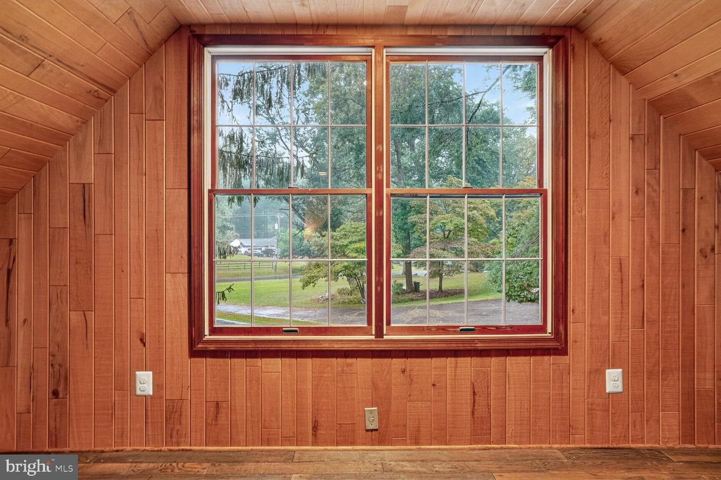 1011 Harriman Street photo 41
