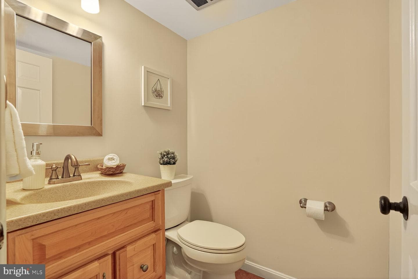 1011 Harriman Street photo 54