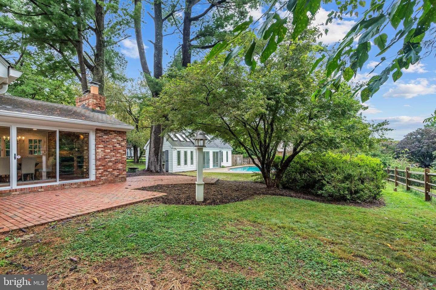 1011 Harriman Street photo 56