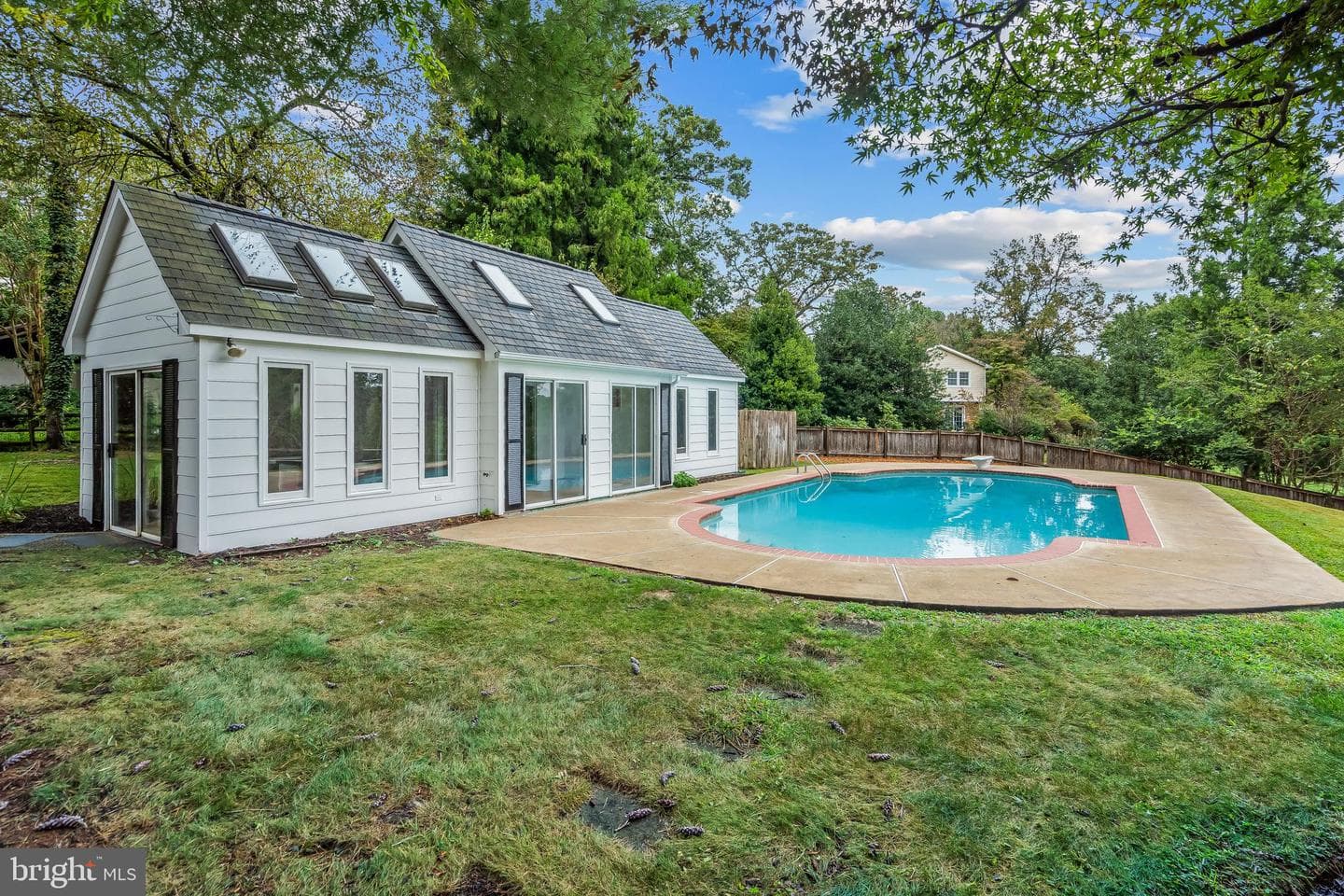 1011 Harriman Street photo 58