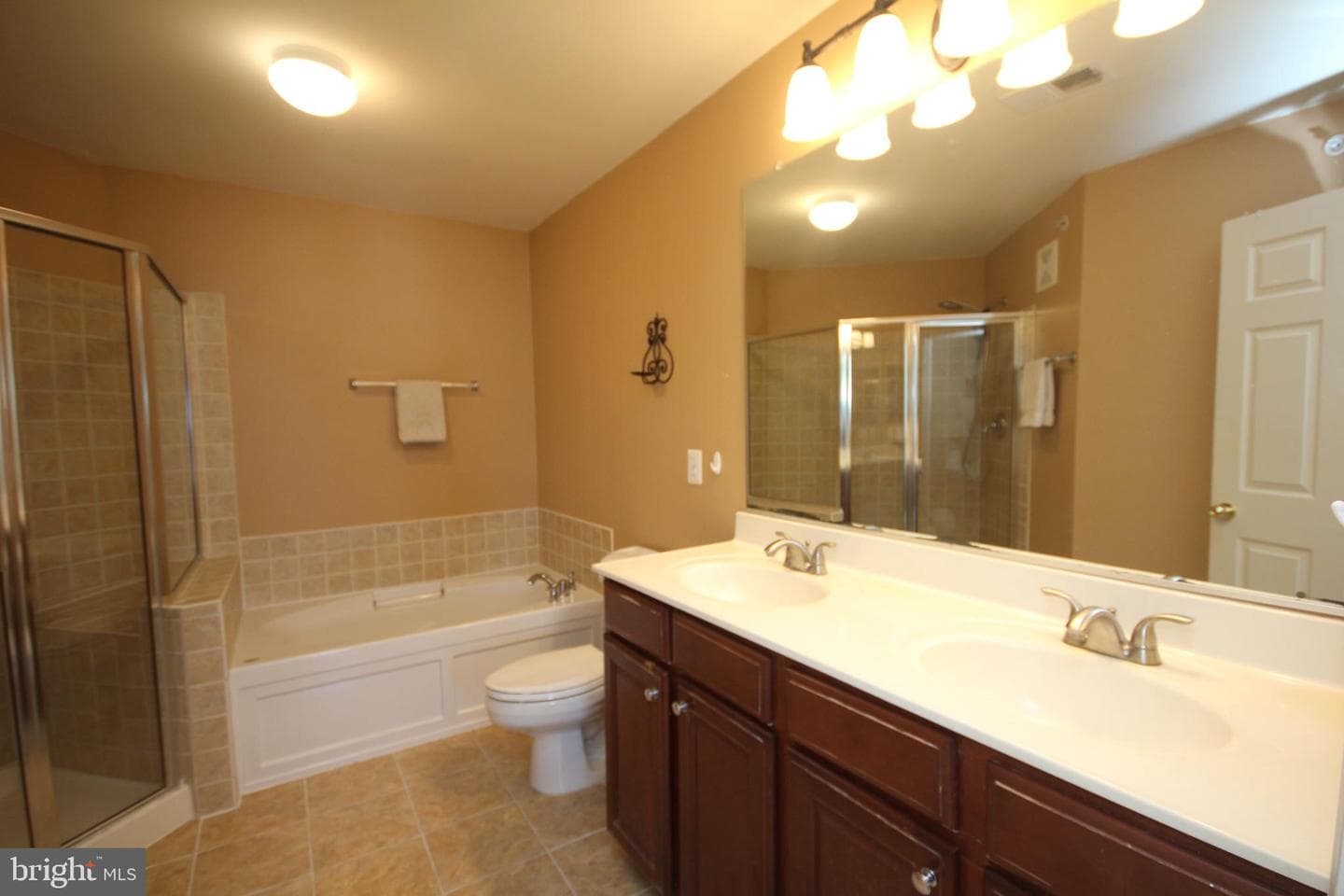 14211 Saint Germain Drive #26 photo 4