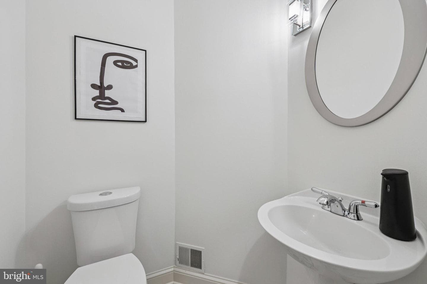 2177 Wolftrap Court photo 12