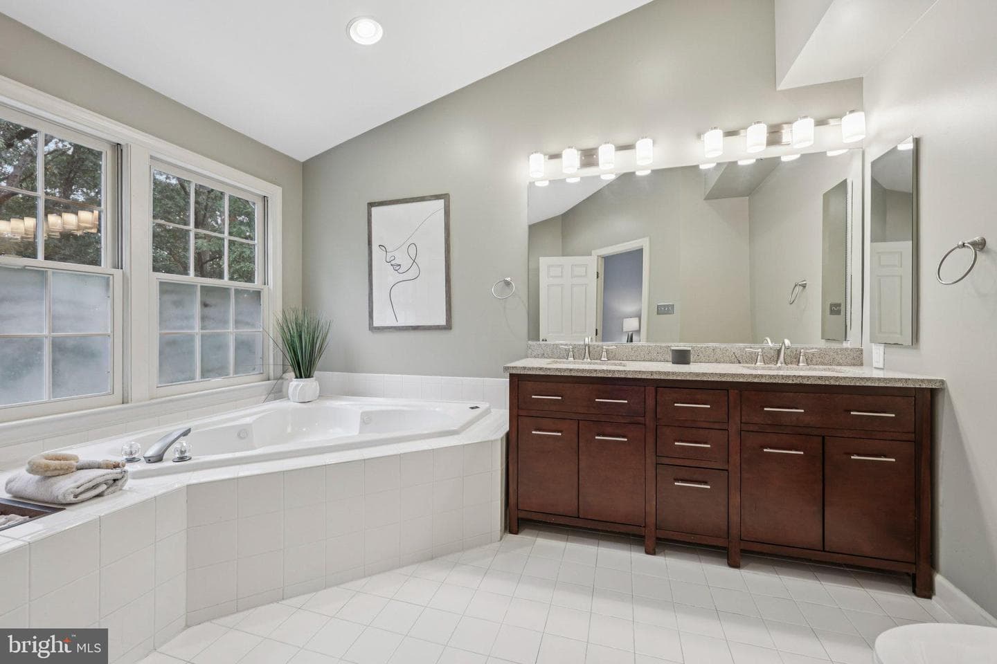 2177 Wolftrap Court photo 15