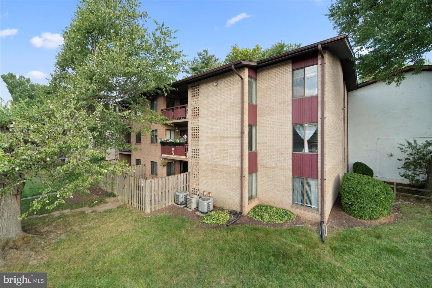 7613 Lee Highway #302 photo 16