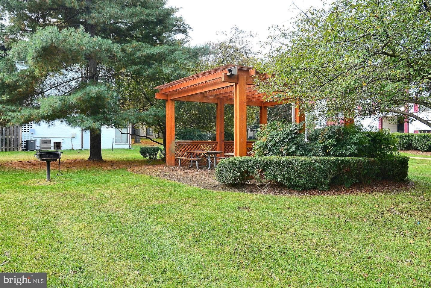 7613 Lee Highway #302 photo 17