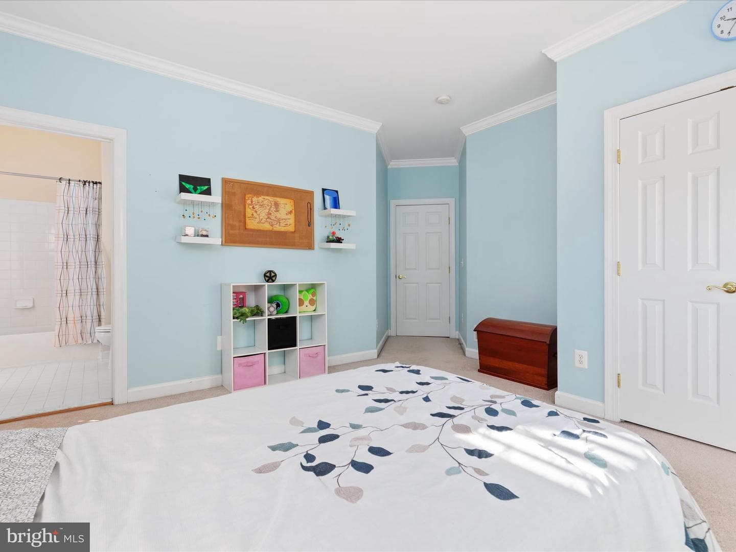 8590 Beatrice Court photo 32
