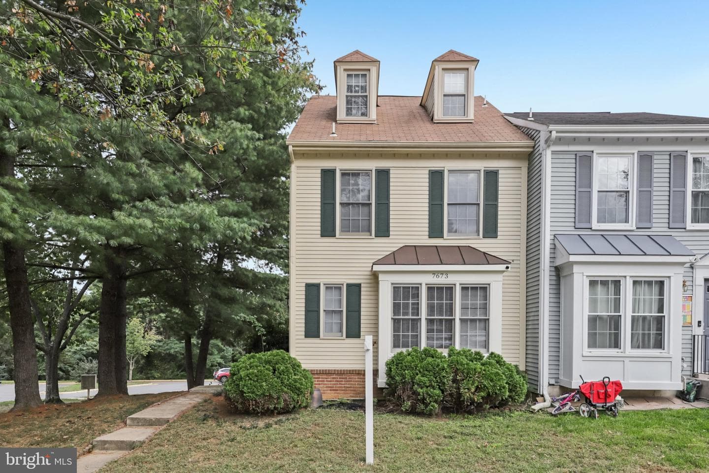 7673 Northern Oaks Court photo 1