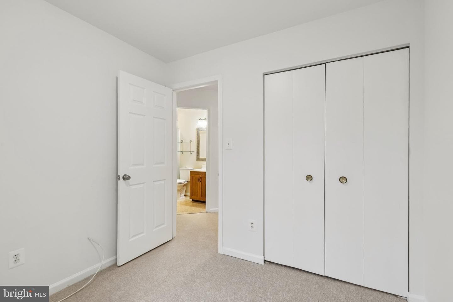 7673 Northern Oaks Court photo 34