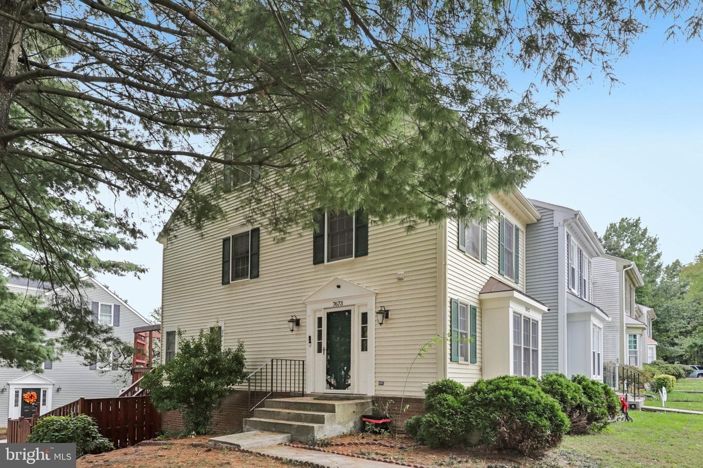 7673 Northern Oaks Court photo 4