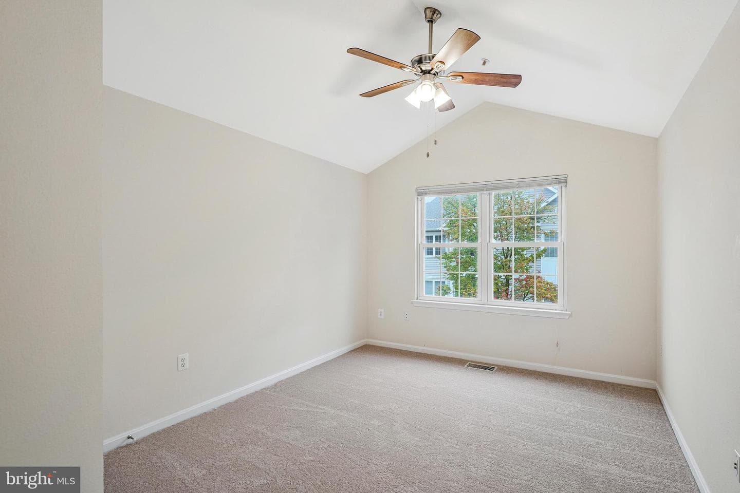 4506 Superior Square #4506 photo 12