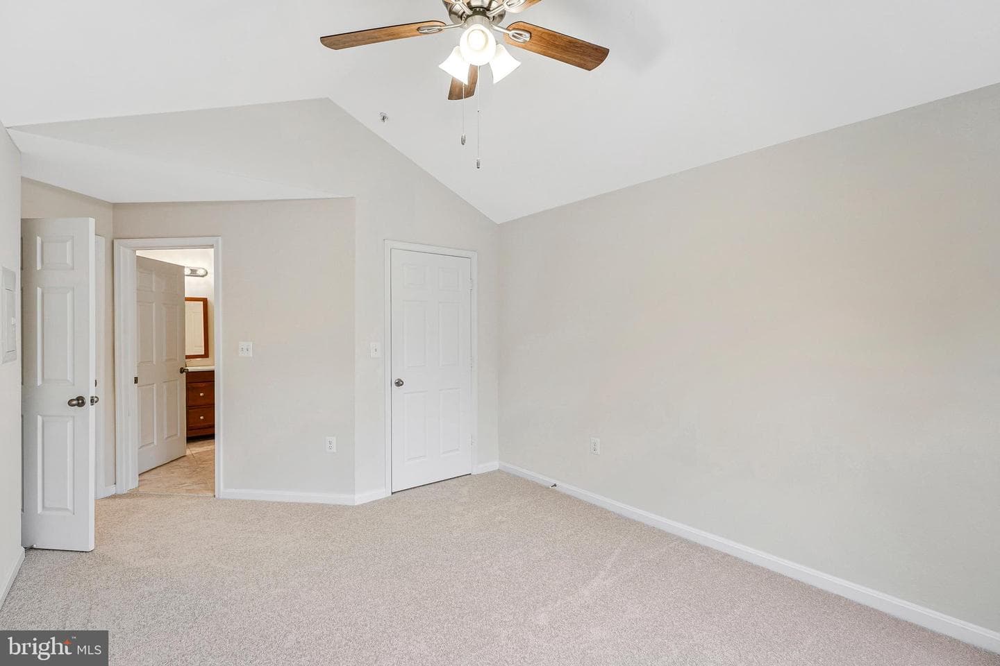 4506 Superior Square #4506 photo 13