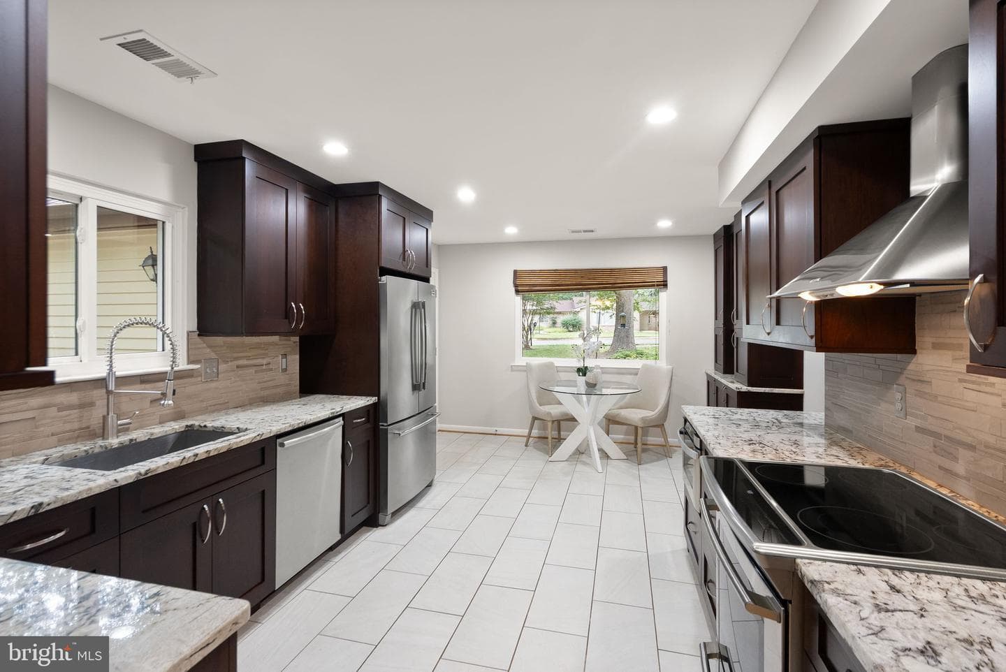2510 Freetown Drive photo 6