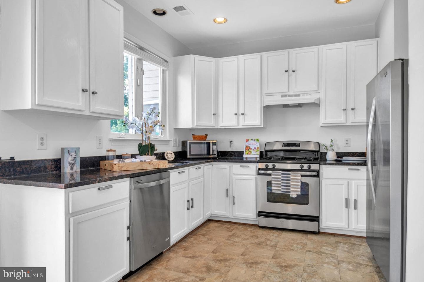 6427 Mccoy Road photo 12